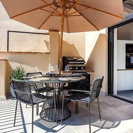 Velo Vern 3 Luxury Penthouse W Views Of City Wall Gerona Buitenkant foto