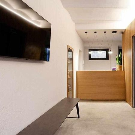 Velo Vern 3 Luxury Penthouse W Views Of City Wall Gerona Buitenkant foto
