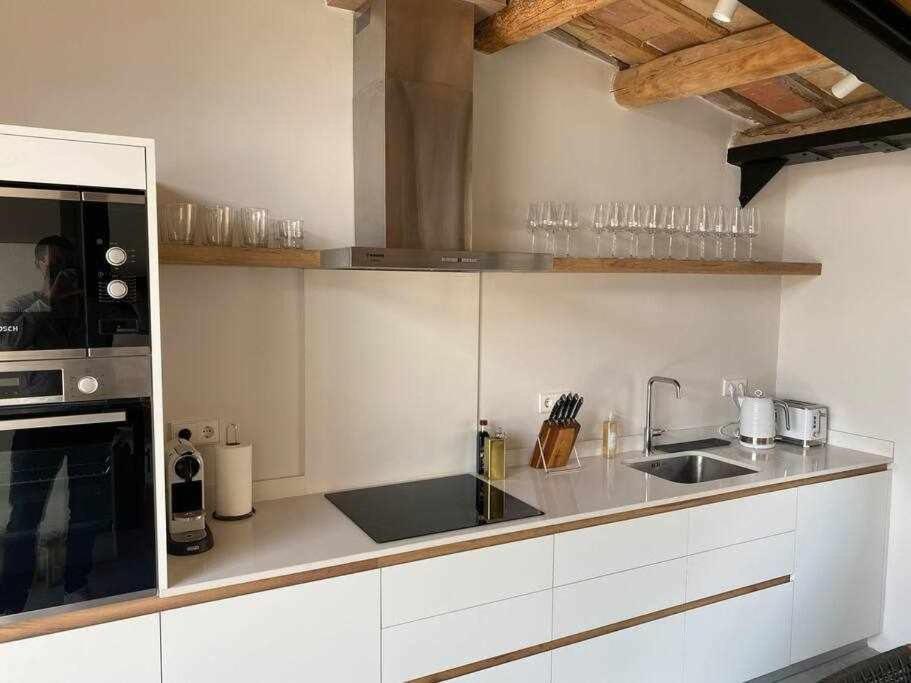 Velo Vern 3 Luxury Penthouse W Views Of City Wall Gerona Buitenkant foto