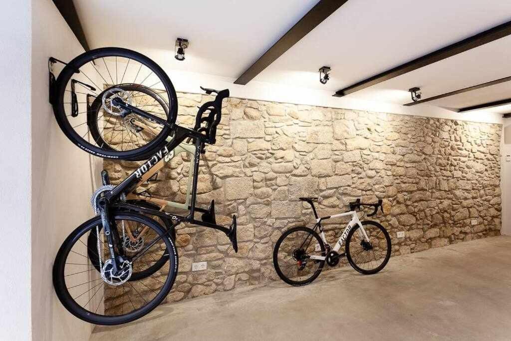 Velo Vern 3 Luxury Penthouse W Views Of City Wall Gerona Buitenkant foto